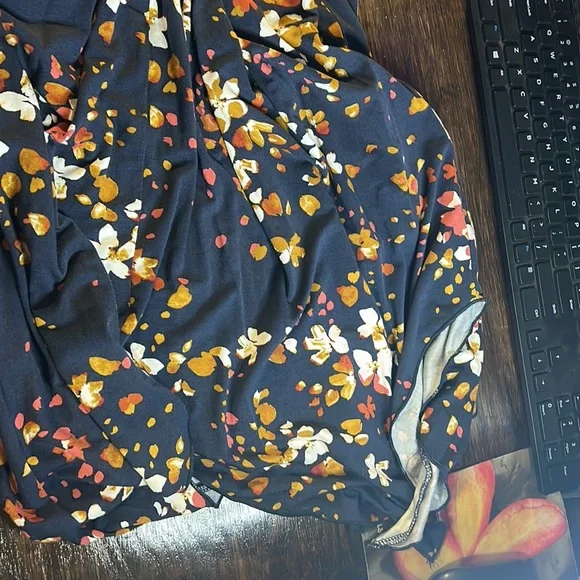 Loveappella Lucinda Knit Midi Dress in navy size Small - Picture 3 of 8